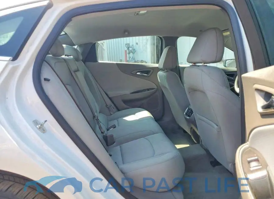 1G1ZD5ST5SF133085# 10