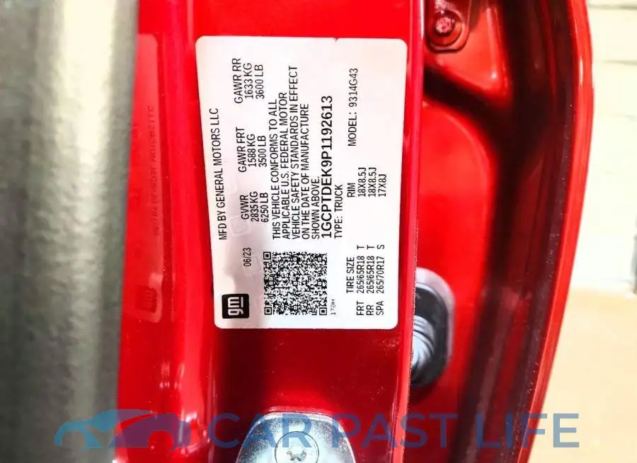 1GCPTDEK9P1192613# 12