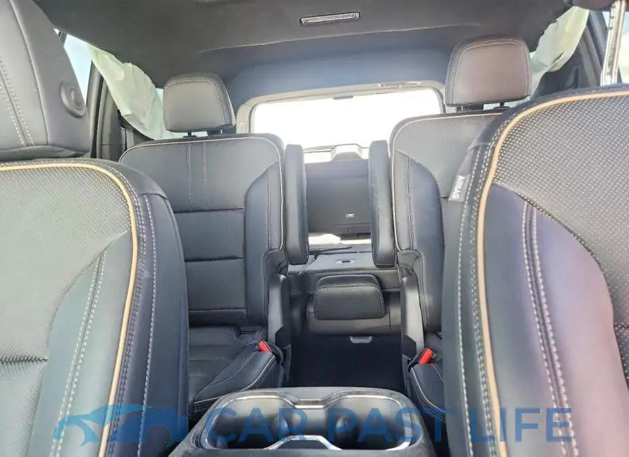 1GNERKRS8SJ153788# 10