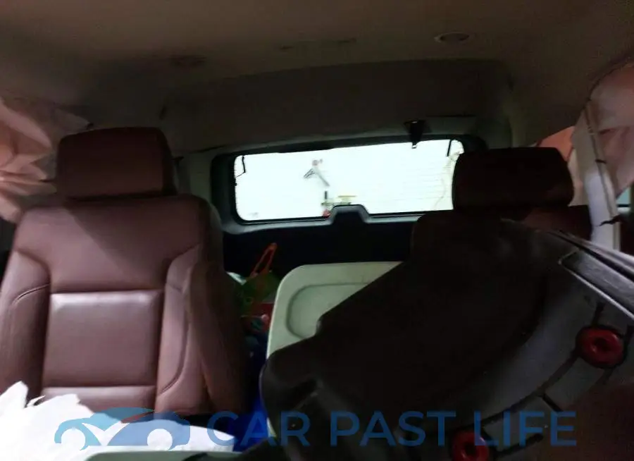 1GNSKCKC1JR130272# 10