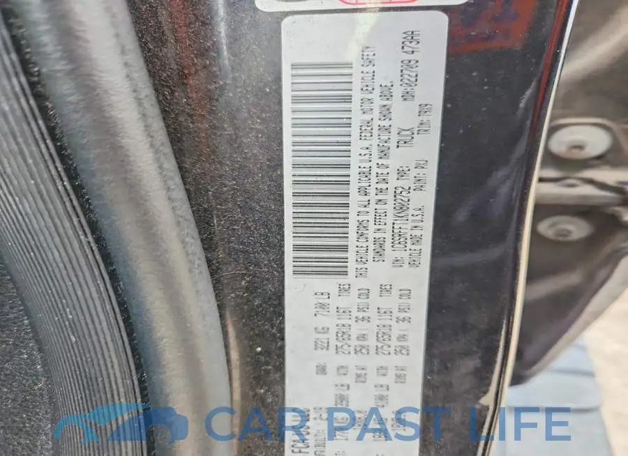 1C6SRFFT1KN802752# 12