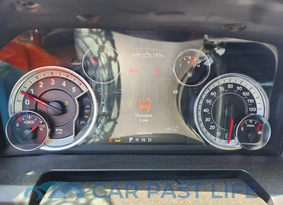3C63RRHL1JG183239# 9
