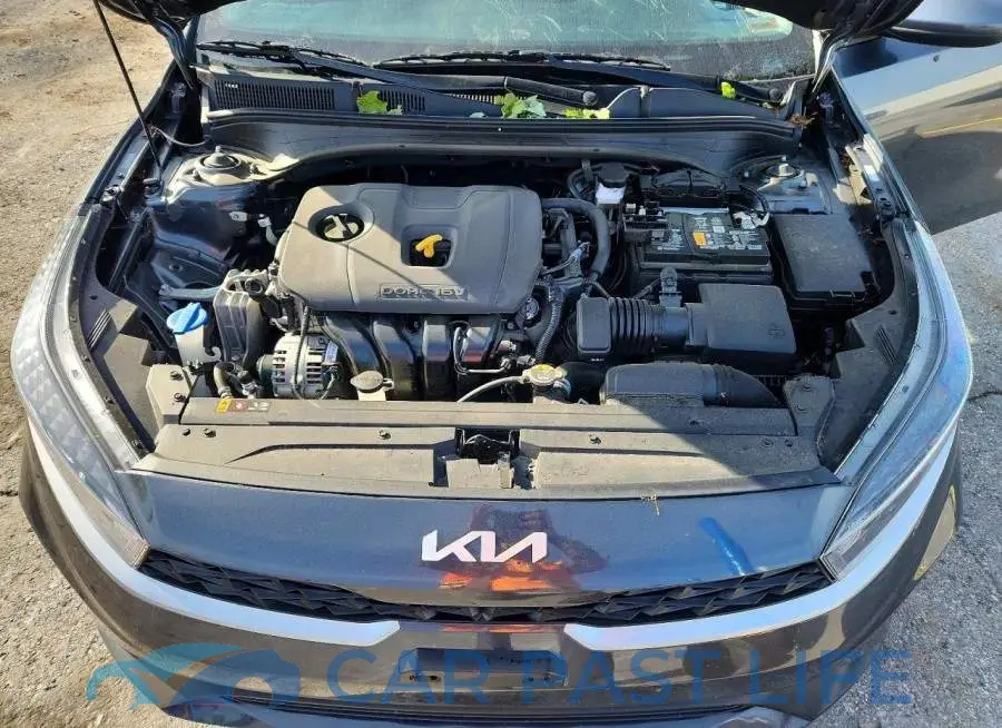 3KPF24AD4RE762684# 11