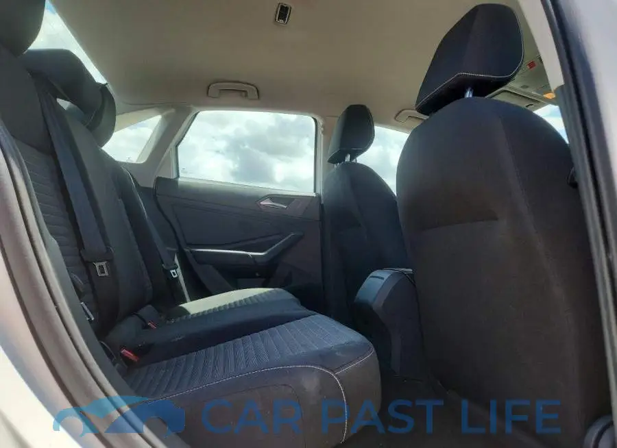 3VW4M7BU3PM016647# 10