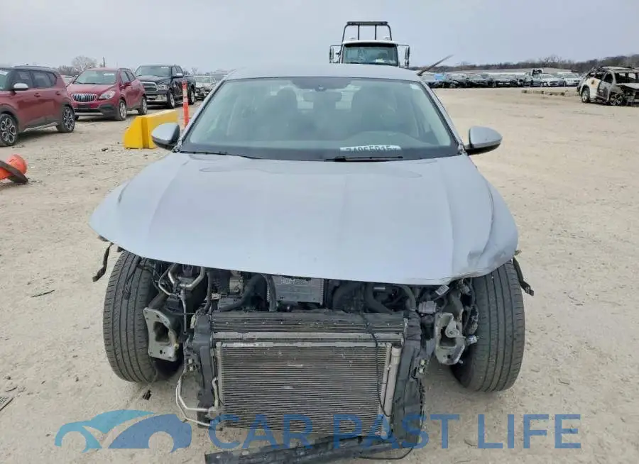 3VW5M7BU3PM030987# 5