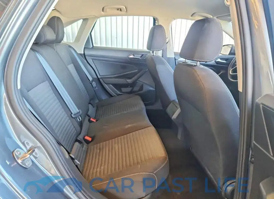 3VW5M7BU8RM078360# 10