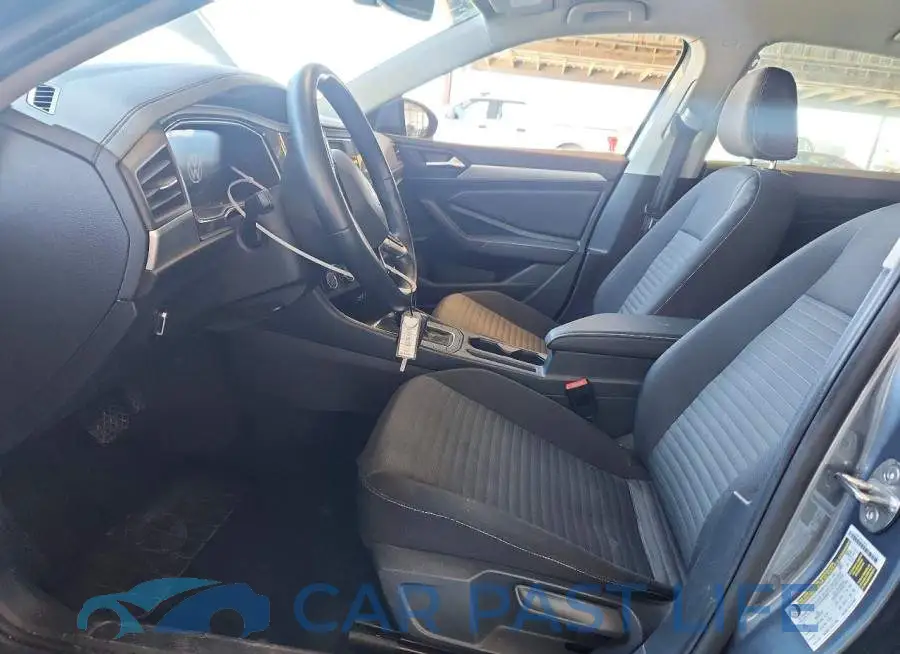 3VW5M7BU8RM078360# 7