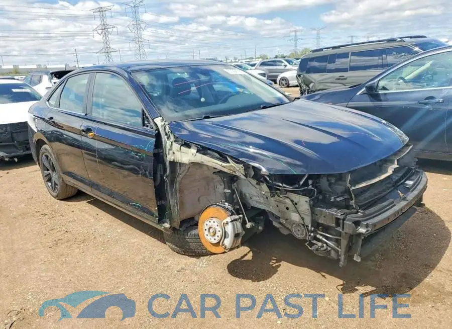3VW7M7BU3RM032928# 4