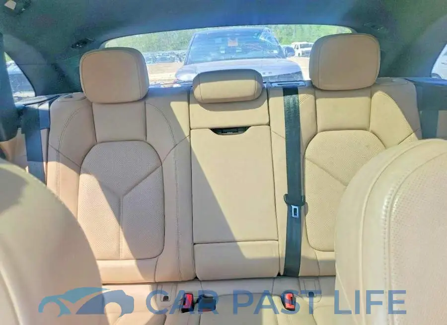 WP1AA2A58PLB01589# 10