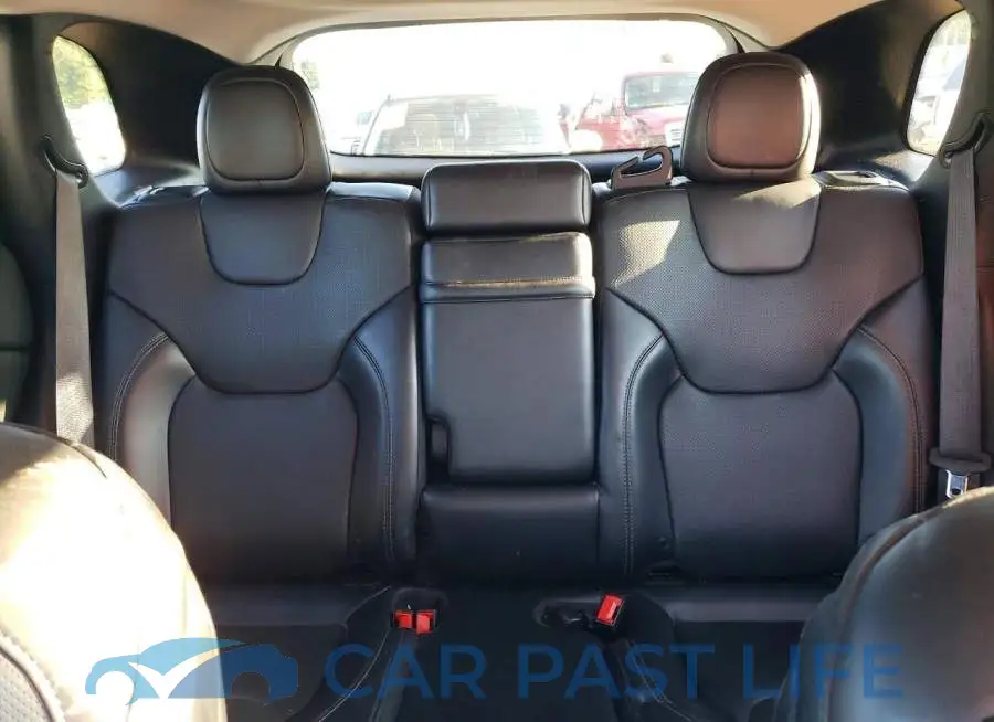 1C4PJMDX9KD230853# 10