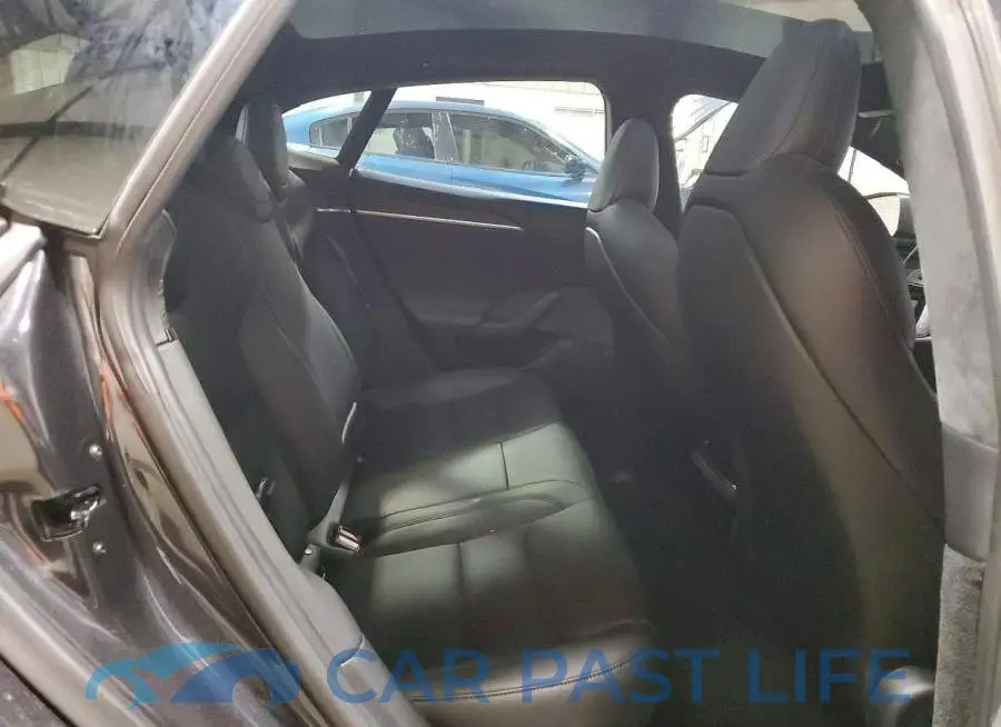 5YJSA1E50TF553818# 10