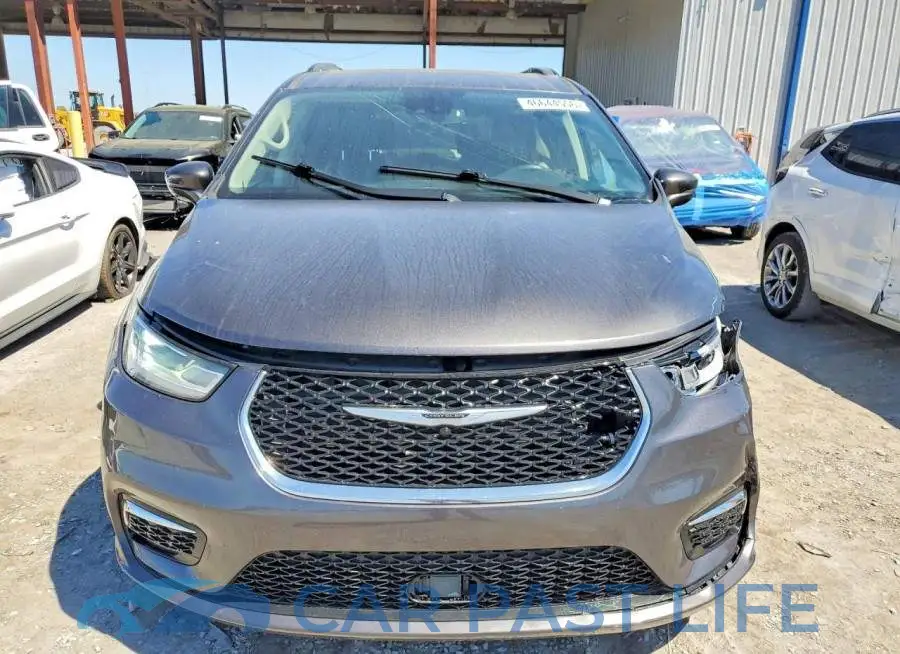 2C4RC1BG8NR116834# 5