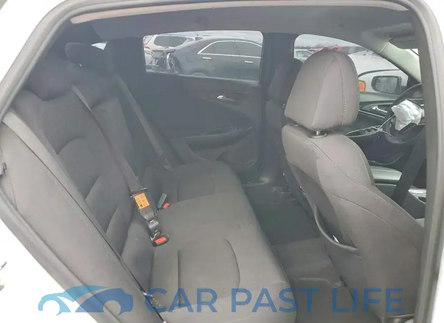 1G1ZD5ST0PF192990# 10