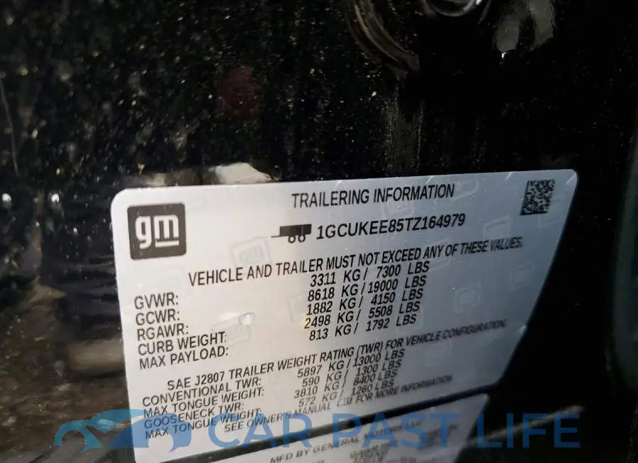 1GCUKEE85TZ164979# 12