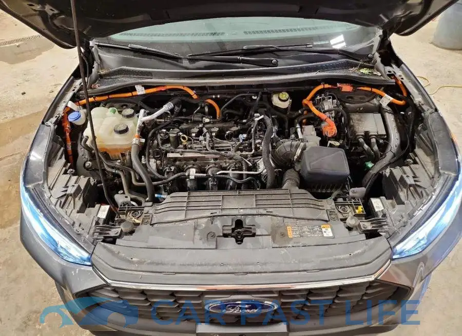 1FMCU0E10PUA67702# 12