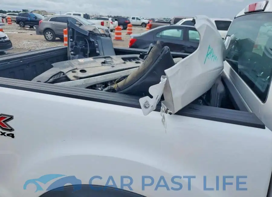 1FTER4FH8PLE33820# 12
