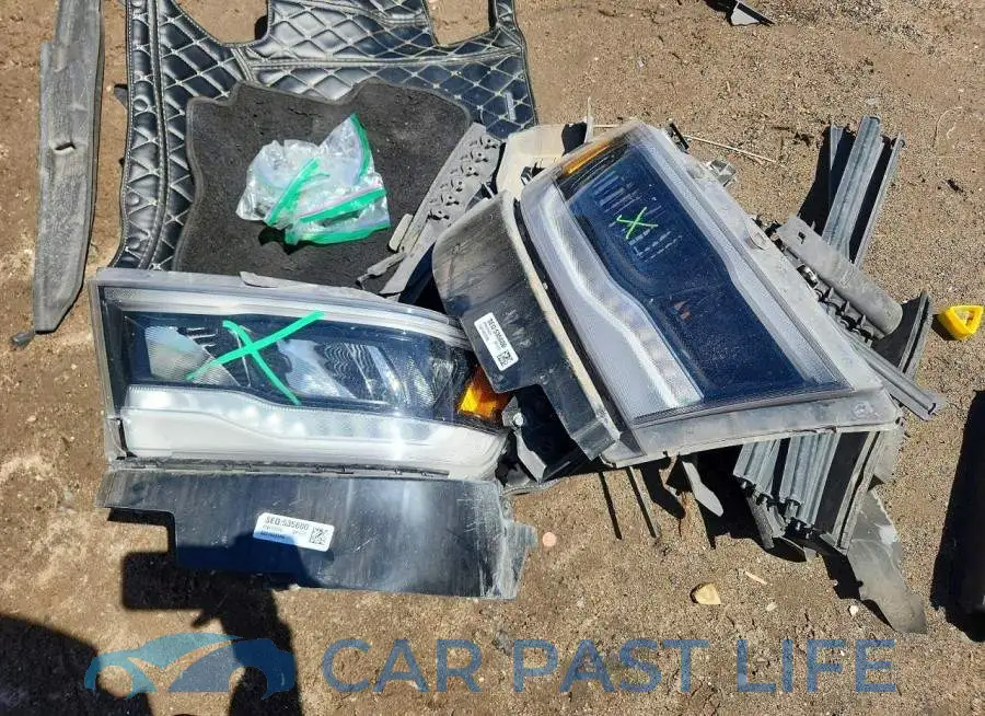 1C6SRFJT3KN610806# 12