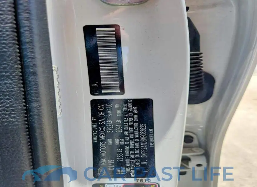 3KPF24AD3KE083625# 12