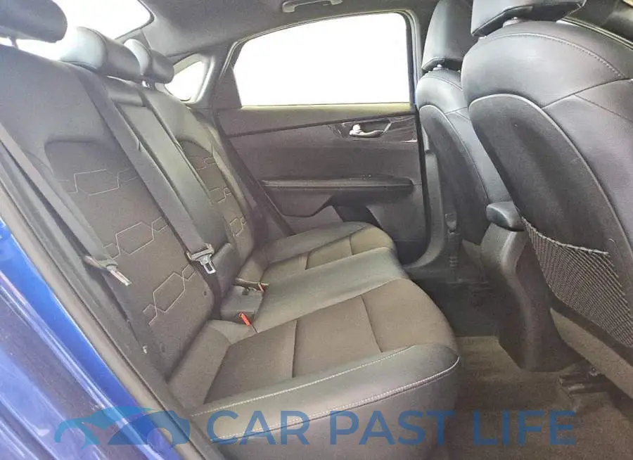 3KPF34AD6LE181529# 10