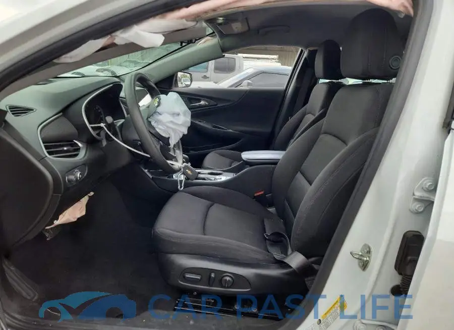 1G1ZD5ST0PF165675# 7