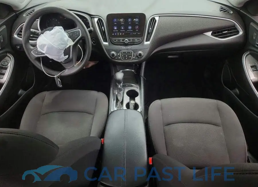 1G1ZD5ST0PF165675# 8