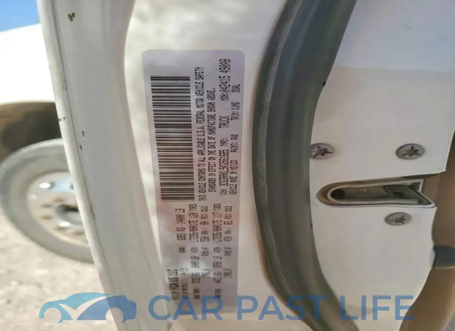 3C63RRKL5KG561685# 12