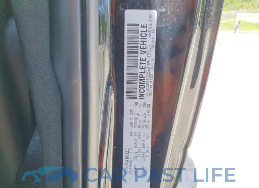 3C7WRMDL5KG535676# 12