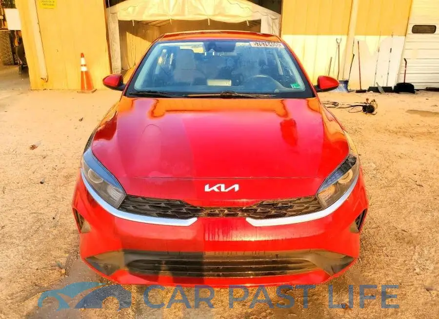 3KPF24AD4PE571277# 5