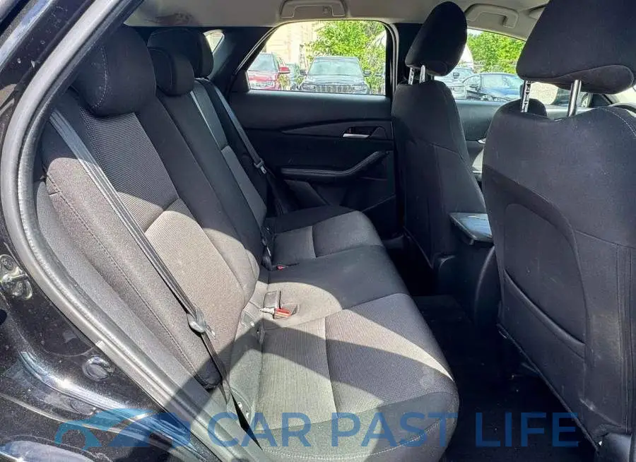 3MVDMBAL8MM260738# 6