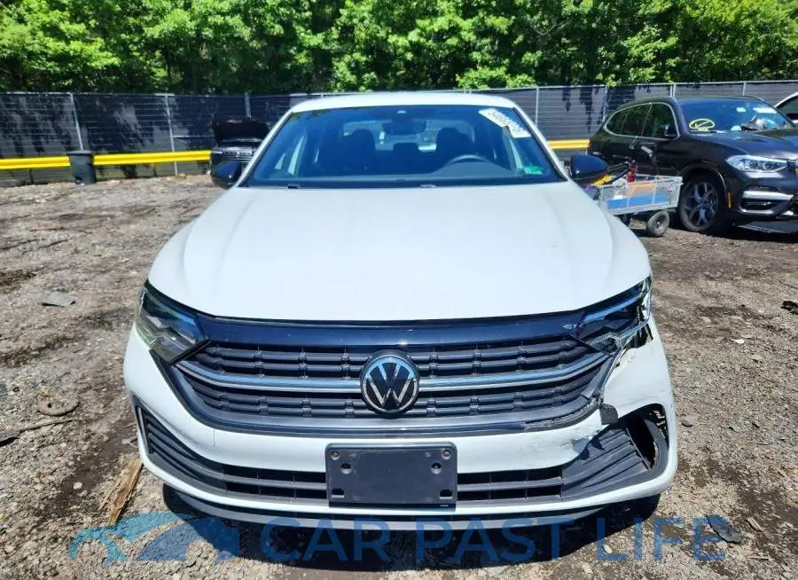 3VWAM7BU2RM040993# 5