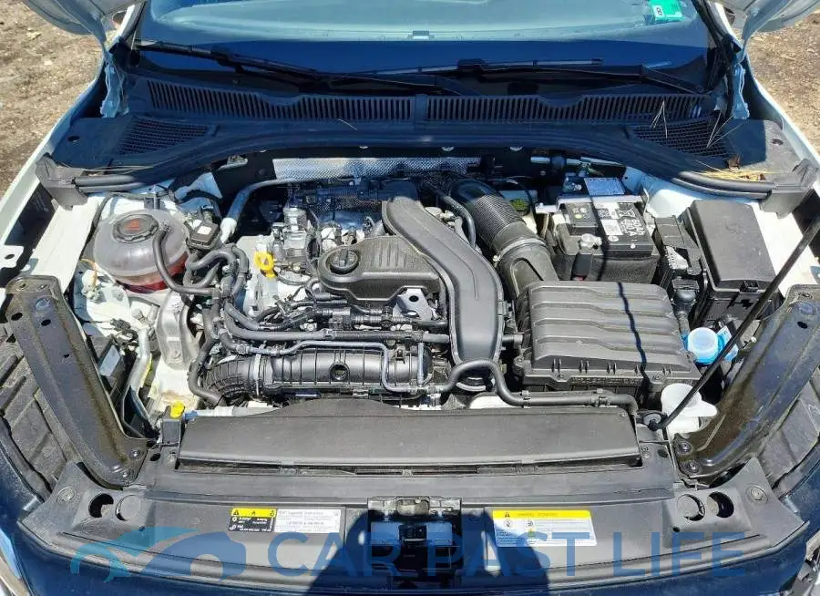 3VWAM7BU2RM040993# 11
