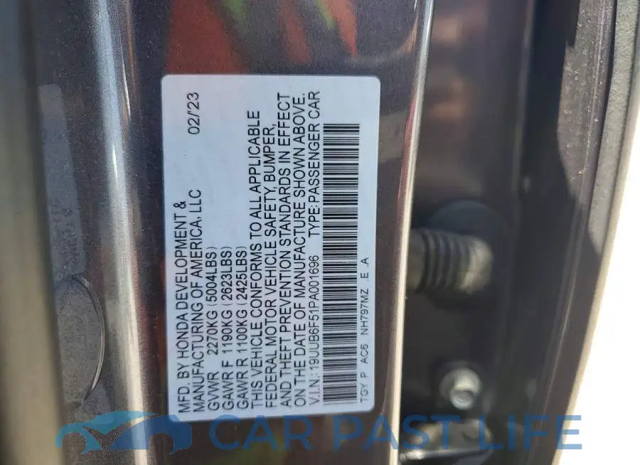 19UUB6F51PA001696# 12