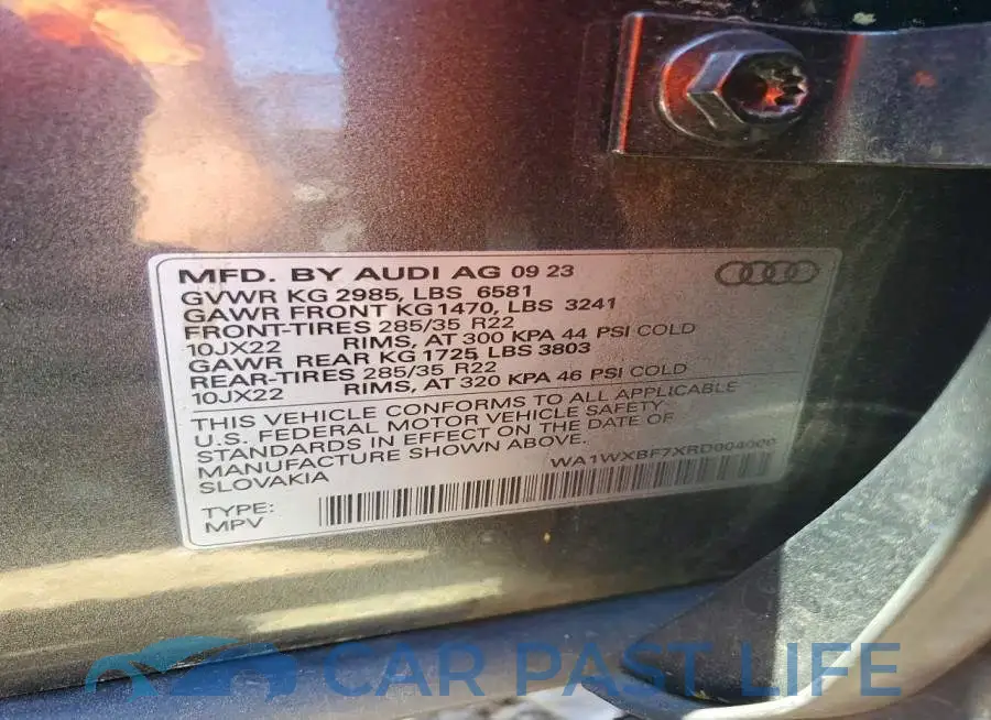 WA1WXBF7XRD004000# 14