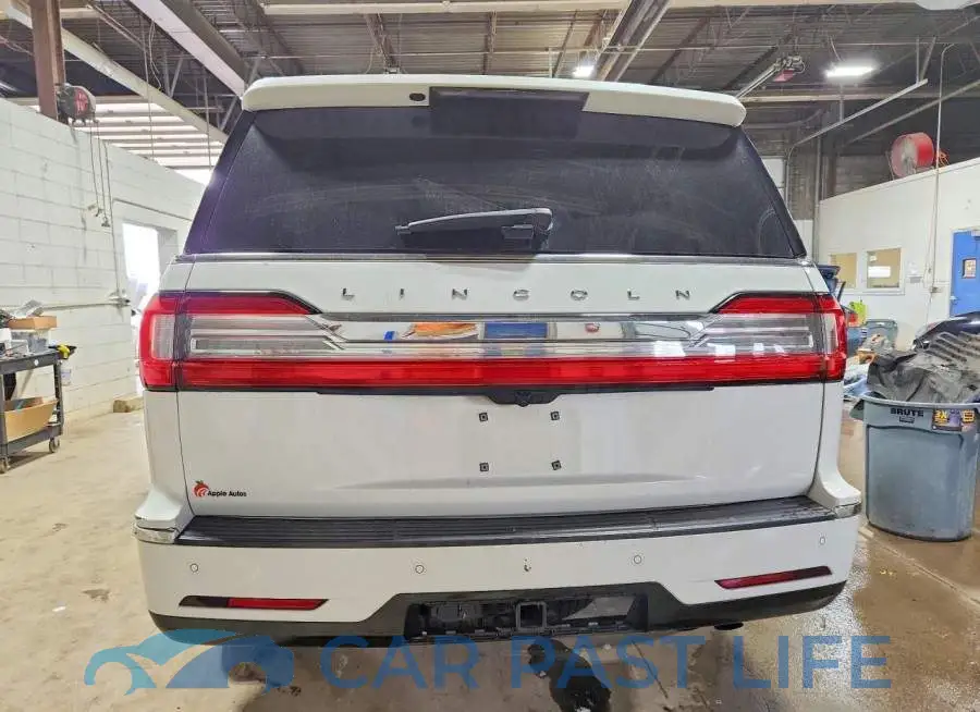 5LMJJ2LT8MEL19196# 6