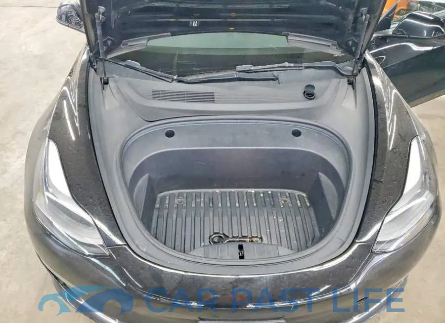 5YJ3E1EA1PF452072# 11