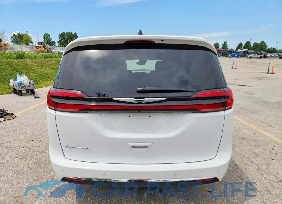 2C4RC1BG1SR611548# 6