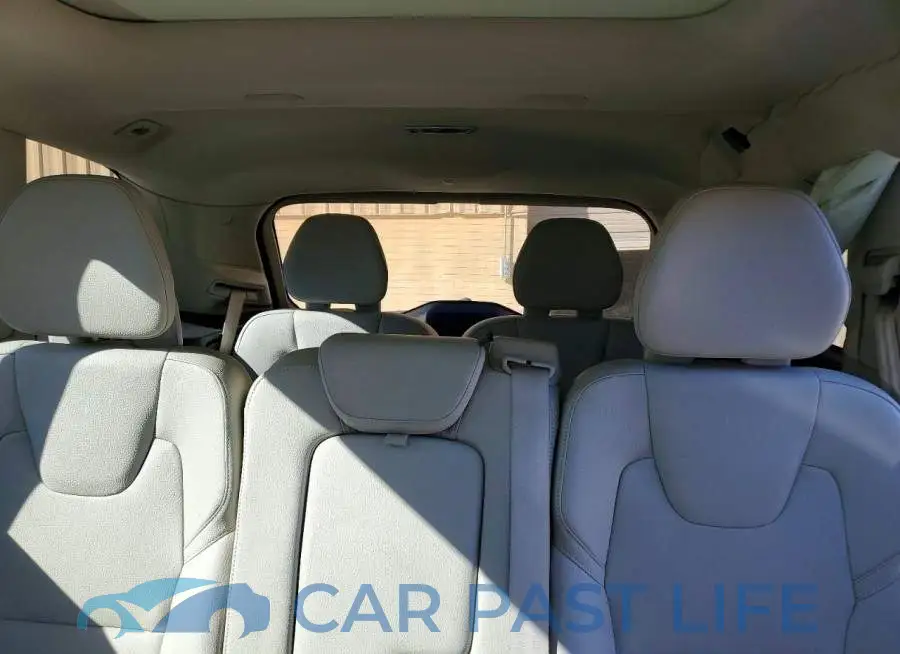 YV4102PK5L1601472# 10