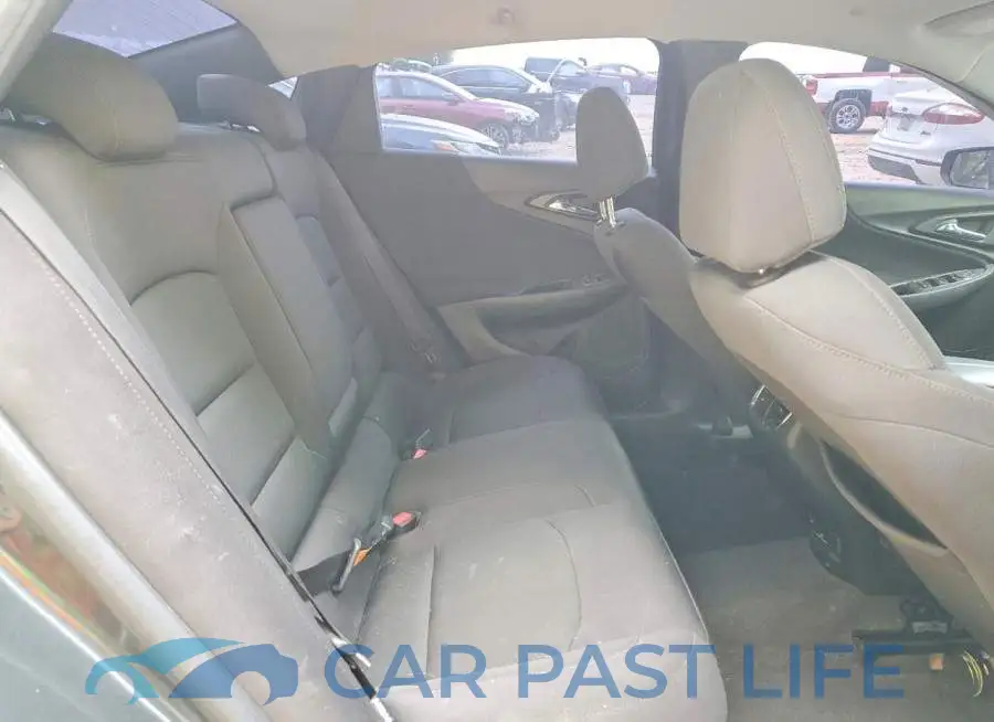 1G1ZD5ST3JF101184# 10
