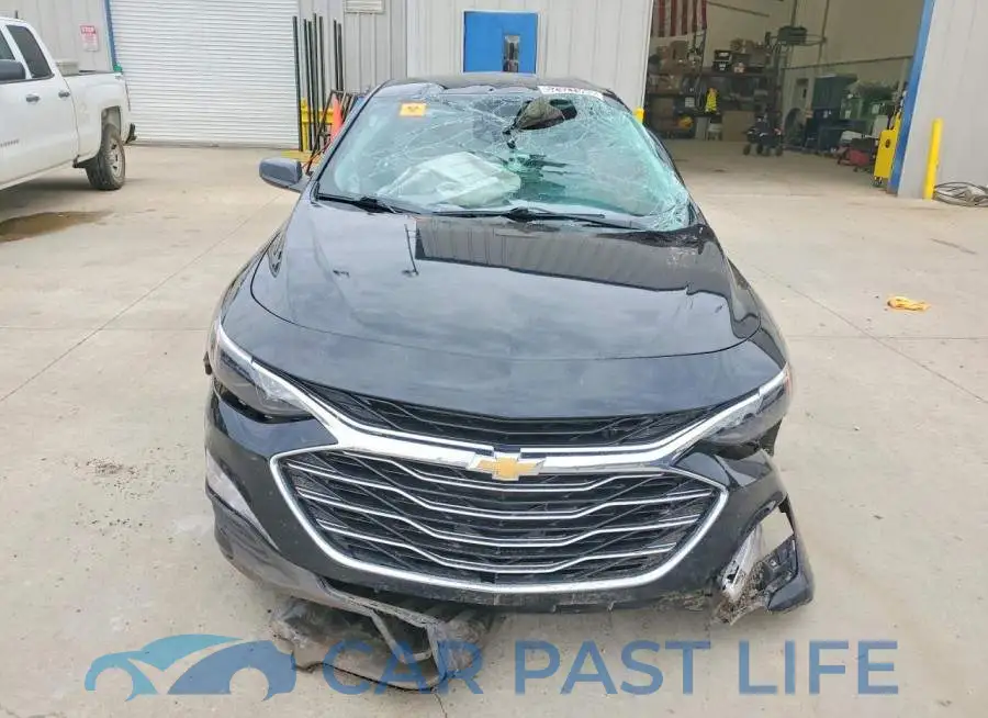 1G1ZD5ST6PF120899# 5