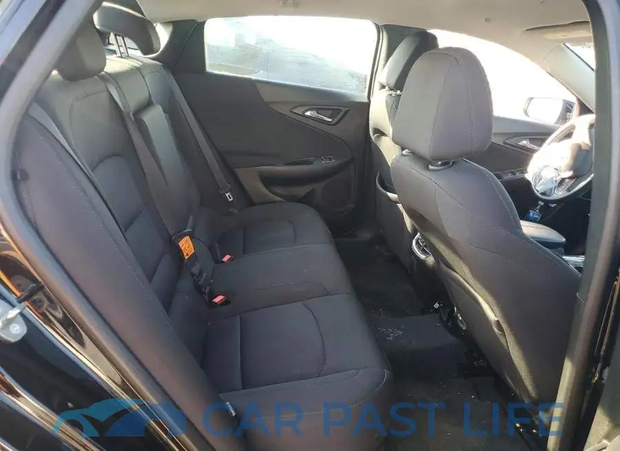 1G1ZD5ST7JF185638# 10