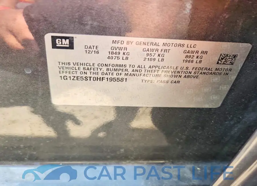 1G1ZE5ST0HF195581# 12