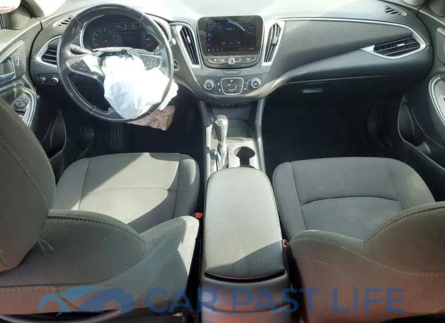 1G1ZG5ST6LF158201# 8