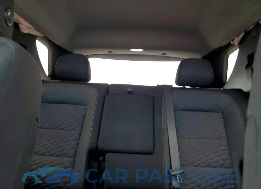 2GNAXKEV7M6158629# 10
