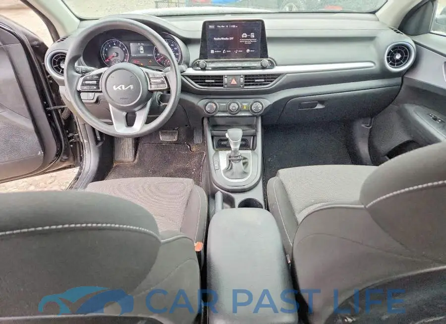 3KPF24AD1PE682059# 8