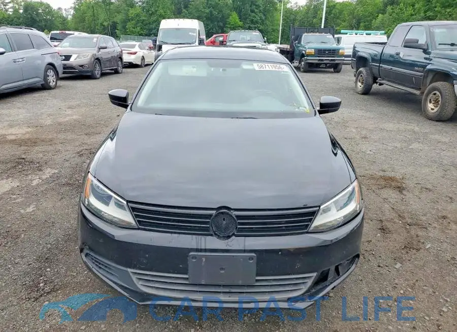3VW2K7AJ5EM417635# 5