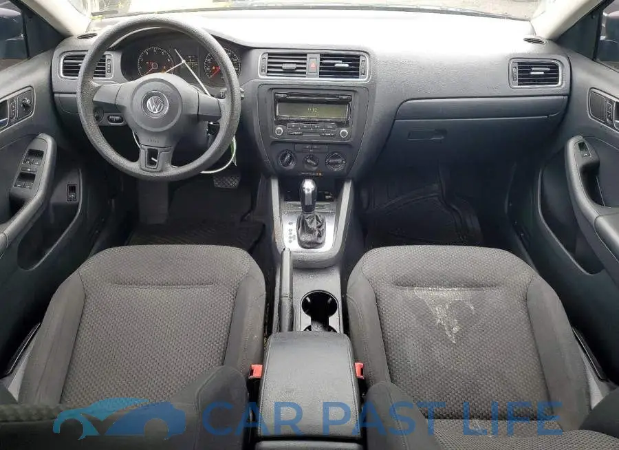 3VW2K7AJ5EM417635# 8