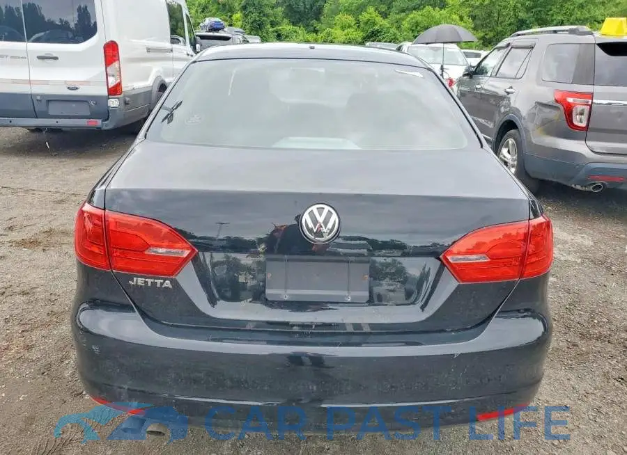 3VW2K7AJ5EM417635# 6