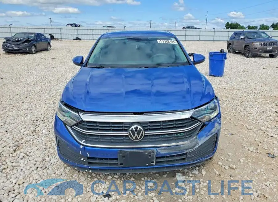 3VW5M7BU6PM021104# 5