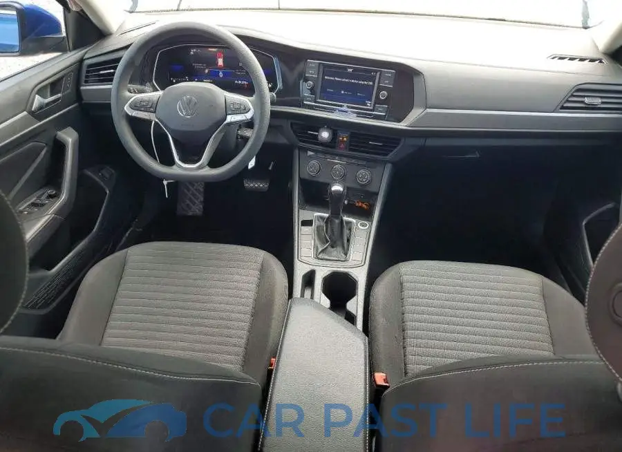 3VW5M7BU6PM021104# 8