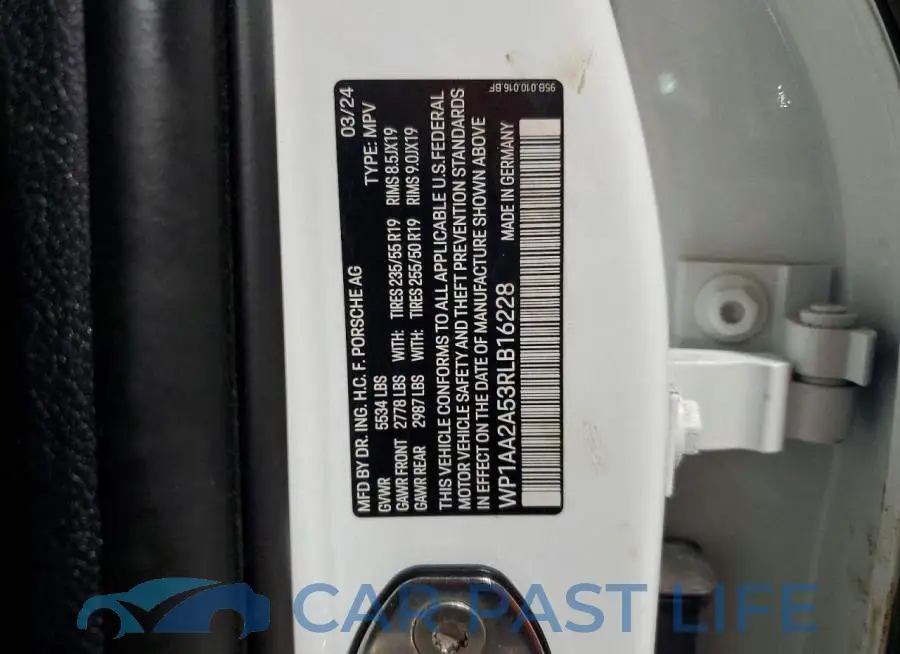 WP1AA2A53RLB16228# 13